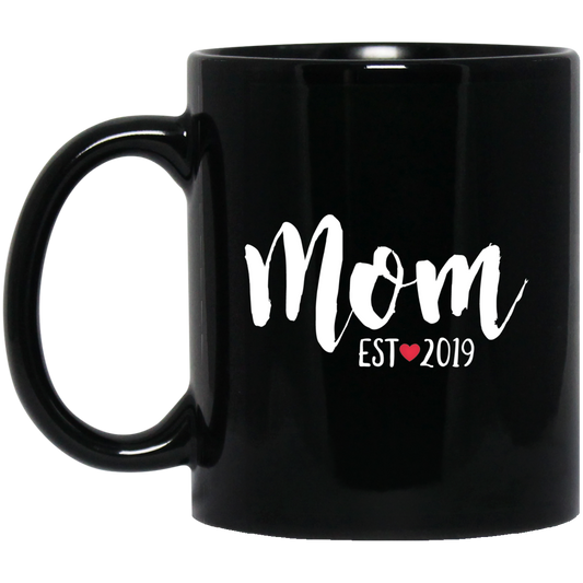 Mamá est. 2019 11 oz. Taza negra